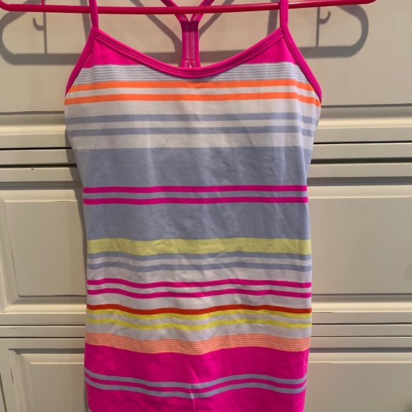 Lululemon Tank Top Power Y in Women size 4 - Picture 1 of 2